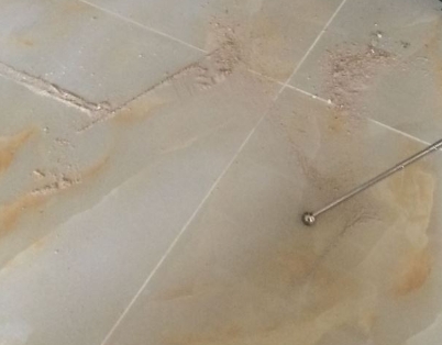 鄂州市瓷砖空鼓维修公司分享粘合剂选择不当在瓷砖铺贴过程中可能导致以下问题